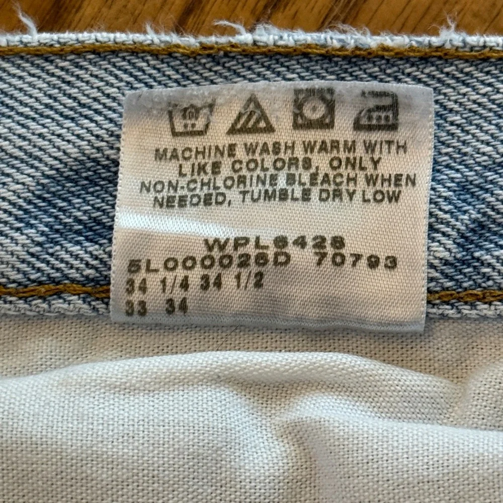 Vintage‎ Wrangler Jeans Light Wash Ripped Knee Distressed Denim